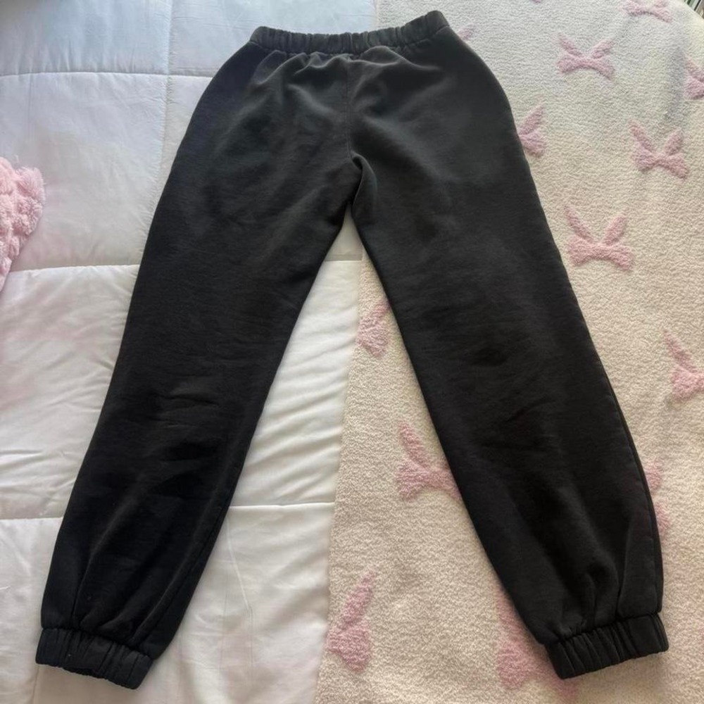 black brandy Melville Rosa sweatpants joggers - Picture 5 of 6